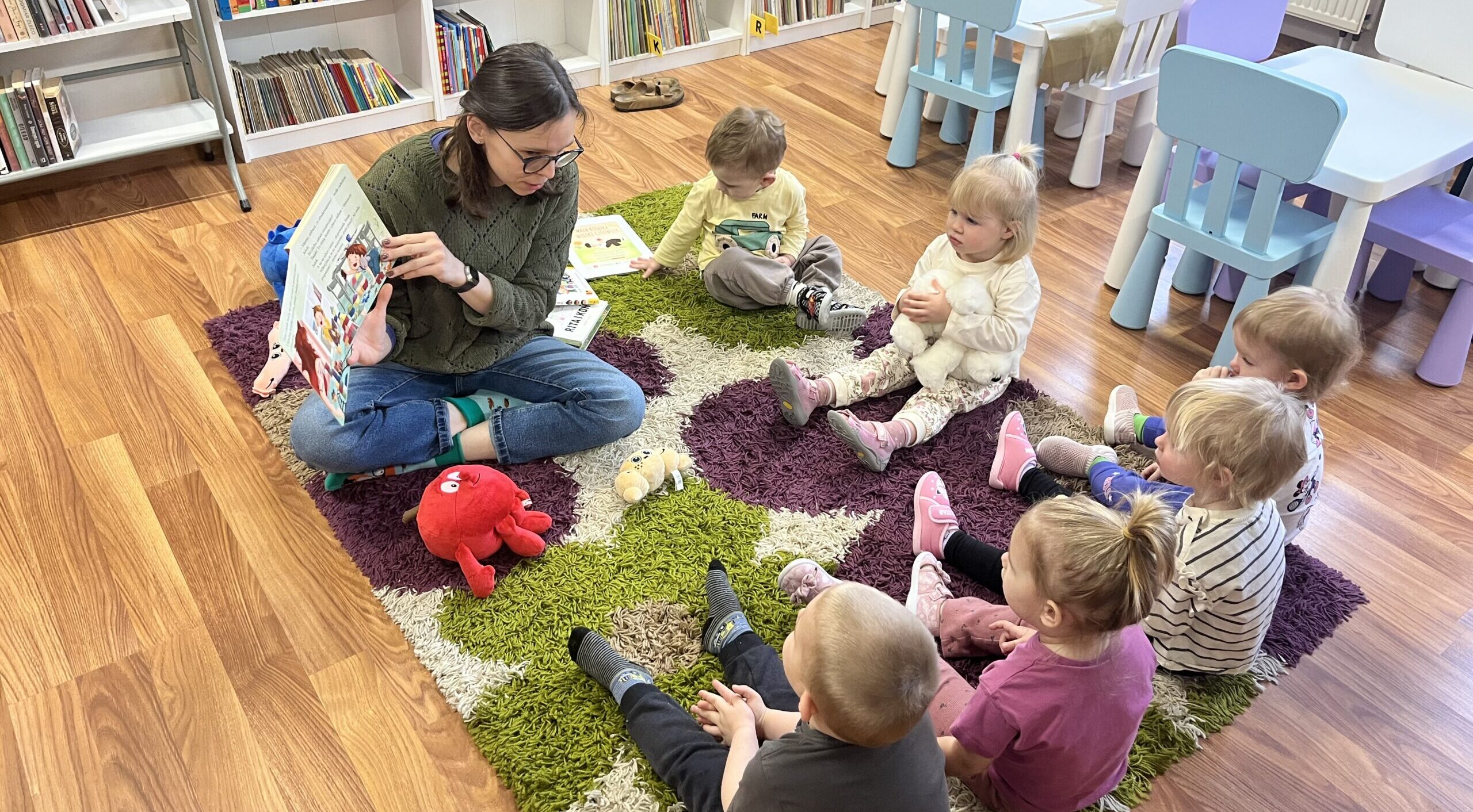 ,,Spotkanie z bajką” z udziałem dzieci ze Żłobka Samorządowego w Dobrzykowie